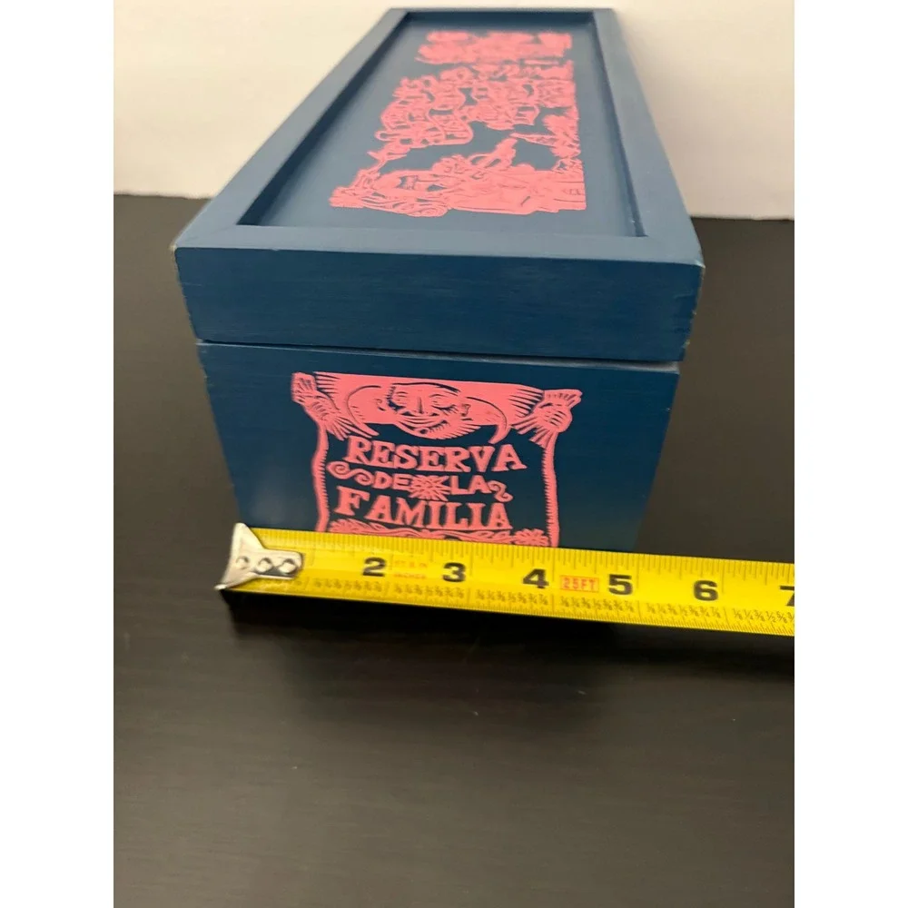 Jose Cuervo Reserva De La Familia 1997 Wood Box Artemio Rodriguez Blue Pink Art